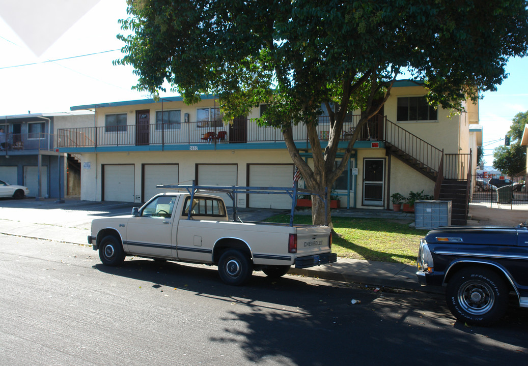 3670 Haig St in Santa Clara, CA - Building Photo