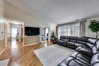 738 Hapsfield Ln in Buffalo Grove, IL - Building Photo - Building Photo