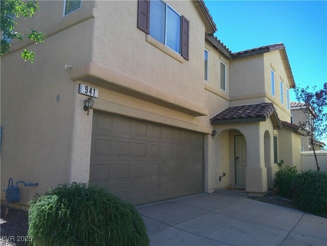 941 Medina De Leon Ave in Henderson, NV - Building Photo - Building Photo