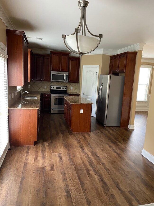 3715 Seaton Dr in Suwanee, GA - Building Photo - Building Photo