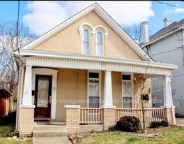 221 W 4th St in Lexington, KY - Building Photo