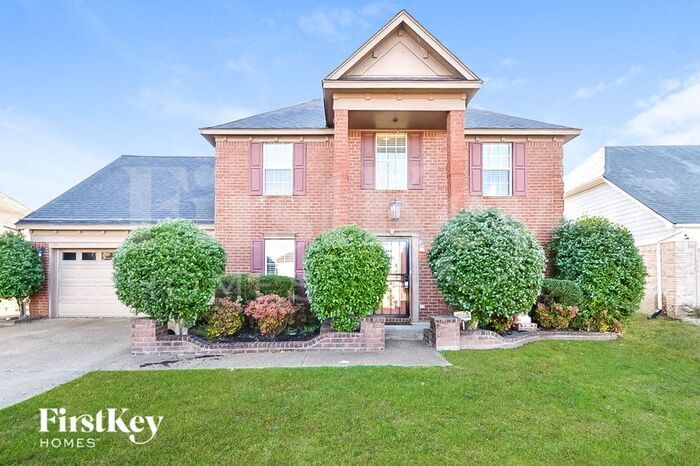 7749 Roxshire Cove in Memphis, TN - Foto de edificio