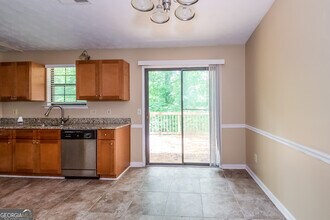 1306 Muirforest Dr in Stone Mountain, GA - Building Photo - Building Photo