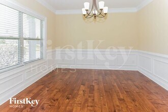 107 Village Park Dr in Newnan, GA - Building Photo - Building Photo