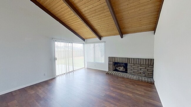 404 N Richard St in Orange, CA - Building Photo - Building Photo