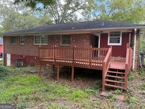 2354 Leith Ave in Atlanta, GA - Building Photo - Building Photo