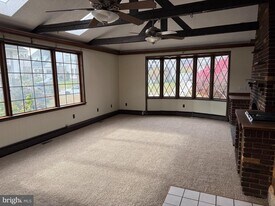 328 Hutchinson Terrace in Holmes, PA - Building Photo