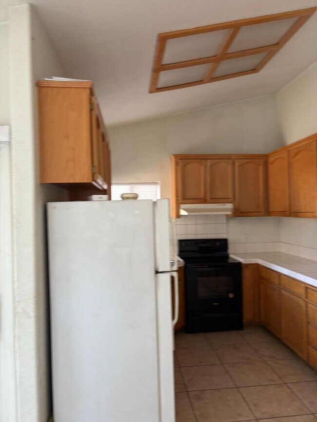 4465 N Olive Ave in Turlock, CA - Building Photo - Building Photo