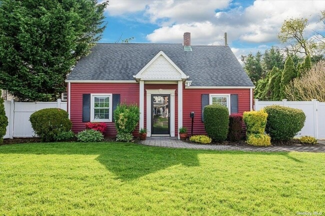 property at 85 Hilltop Rd