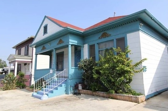 1324 Magnolia Ave in Los Angeles, CA - Foto de edificio - Building Photo