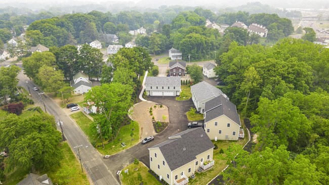 Cherry Hill Estates in Branford, CT - Building Photo - Building Photo