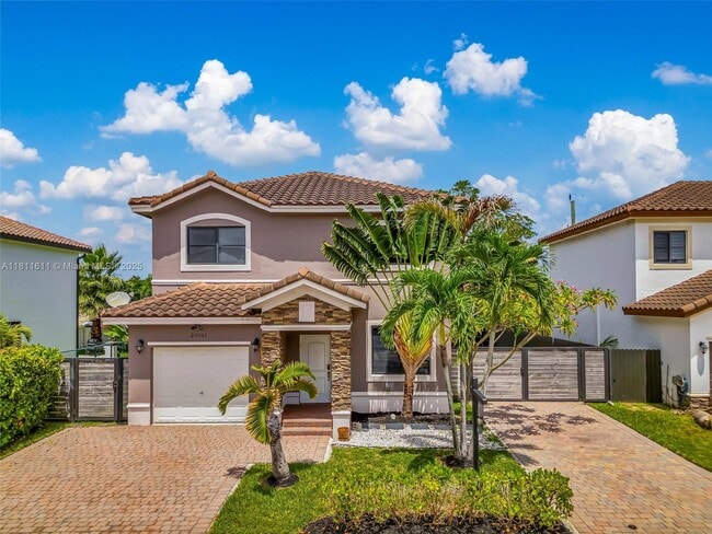 23061 SW 114th Path in Miami, FL - Building Photo - Building Photo
