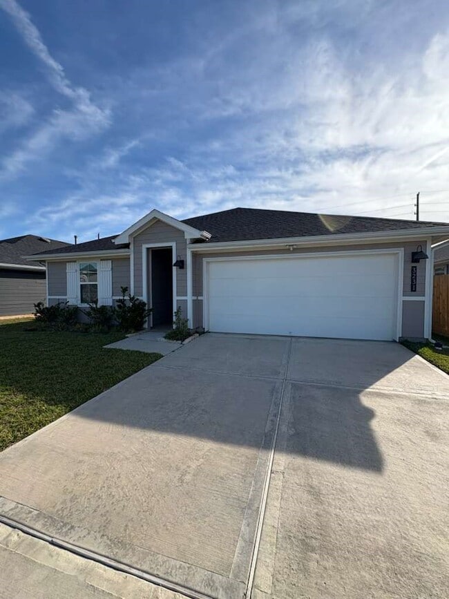 property at 3231 Langley Bnd Ln