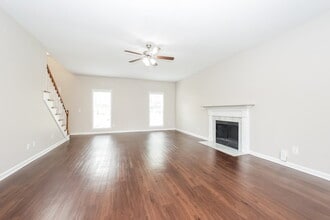 128 Cedar Forest Dr in Smyrna, TN - Building Photo - Building Photo