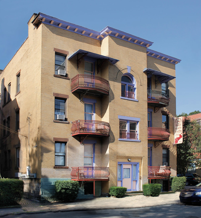 200 Franklin Avenue in Pittsburgh, PA - Building Photo