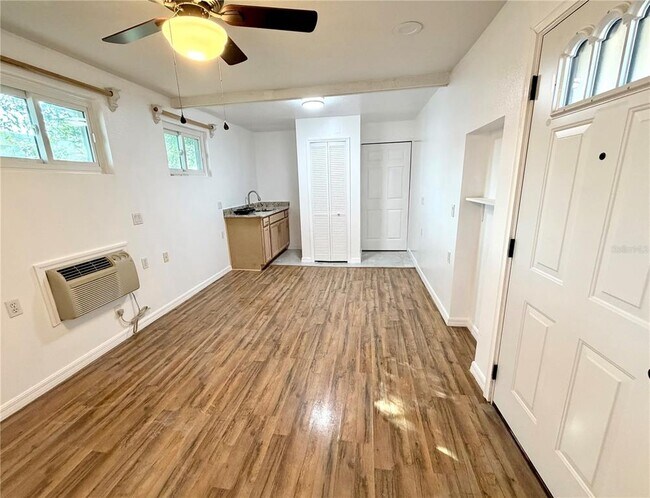 6310 Lake Underhill Rd in Orlando, FL - Building Photo - Building Photo