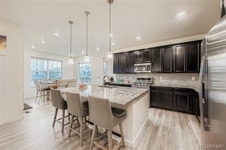 1060 S De Gaulle Ct in Aurora, CO - Building Photo - Building Photo