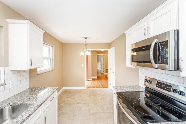 6917 Cresthill Dr in Knoxville, TN - Building Photo - Building Photo
