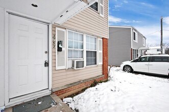 3751-3753-3753 Briggs Rd in Columbus, OH - Building Photo - Building Photo