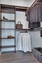 201 W Division St in Chicago, IL - Building Photo - Building Photo