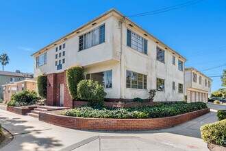 8101 Crenshaw Blvd in Inglewood, CA - Building Photo - Building Photo