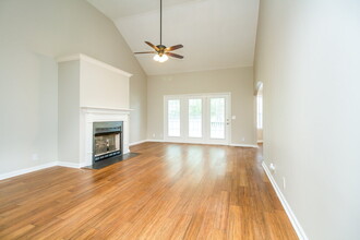 6381 Paddington Way in Nashville, TN - Building Photo - Building Photo