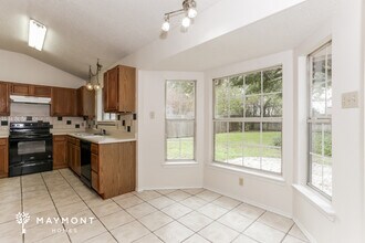 2333 Cromwell Dr in Arlington, TX - Foto de edificio - Building Photo