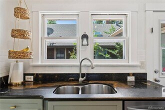 326 N Logan Ave in Colorado Springs, CO - Building Photo - Building Photo