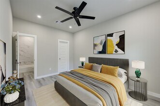 8155 Tate St in Houston, TX - Building Photo - Building Photo