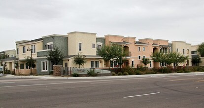 Barolo Condominiums in Scottsdale, AZ - Foto de edificio - Building Photo