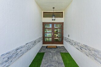 436 Sequoia Ln in Boca Raton, FL - Building Photo - Building Photo