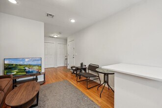 240.5 South St in Jersey City, NJ - Building Photo - Building Photo