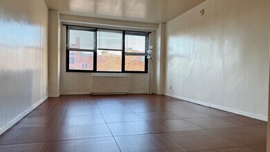 225 St Pauls Ave in Jersey City, NJ - Building Photo - Building Photo