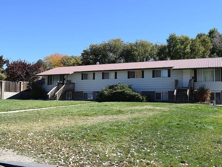 817 W Sage St, Unit 817 W Sage #2 in Elko, NV - Building Photo
