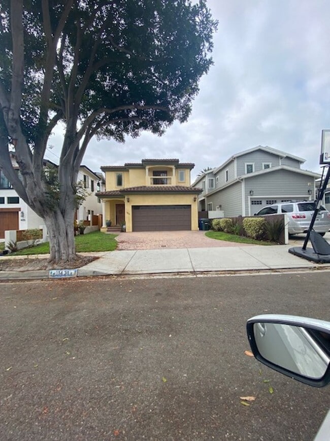 property at 1431 S Irena Ave