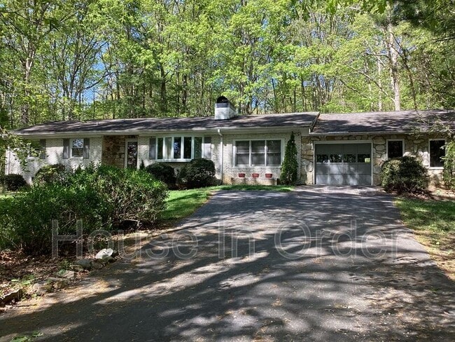 property at 24 Glen Cove Rd