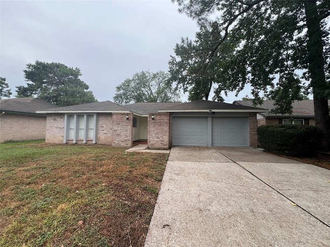 21215 Verdecove Ln