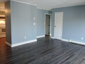 19 Chapel Hill Dr, Unit Plymouth-Heat Included in Plymouth, MA - Building Photo - Building Photo