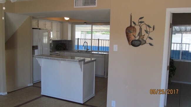 property at 3905 S Alder Dr