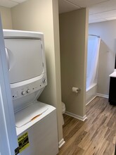 8719 Kennedy Ave, Unit 8719 - 2S in Highland, IN - Foto de edificio - Building Photo