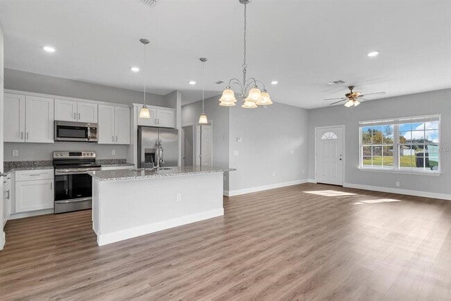 11570 N Kenlake Cir in Citrus Springs, FL - Foto de edificio - Building Photo