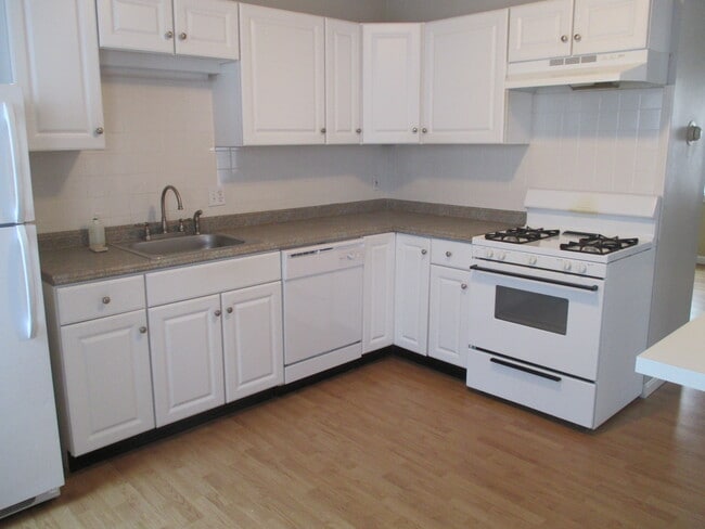 141 Bath St in Providence, RI - Foto de edificio - Building Photo