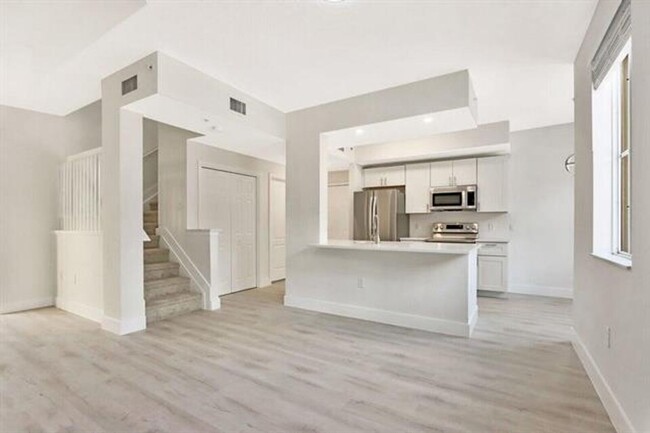 11012 Legacy Dr in Palm Beach Gardens, FL - Building Photo - Building Photo