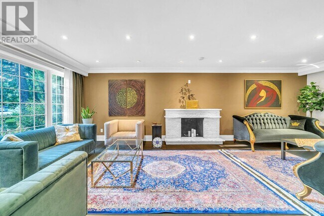 9 Elspeth Pl in Markham, ON - Building Photo - Building Photo