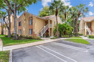 1139 Coral Club Dr in Coral Springs, FL - Building Photo