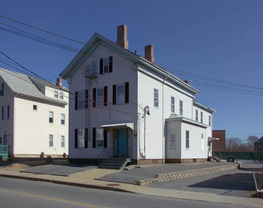 67 Washington St in Taunton, MA - Building Photo