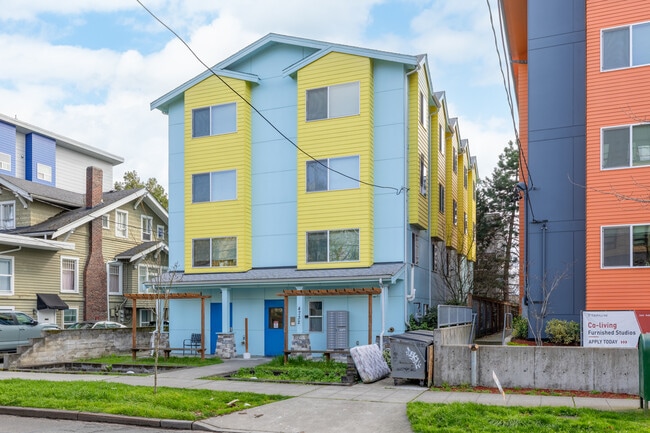 4732 20th Ave NE