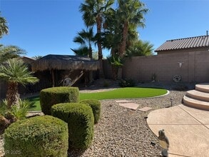 7163 Adobe Falls Ct in Las Vegas, NV - Building Photo - Building Photo