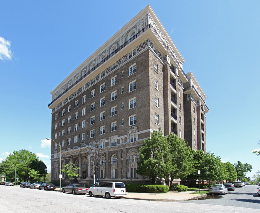 Esplanade Apartments in Baltimore, MD - Foto de edificio