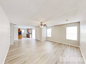 204 Fox Grove Cir in Columbia, SC - Building Photo - Building Photo